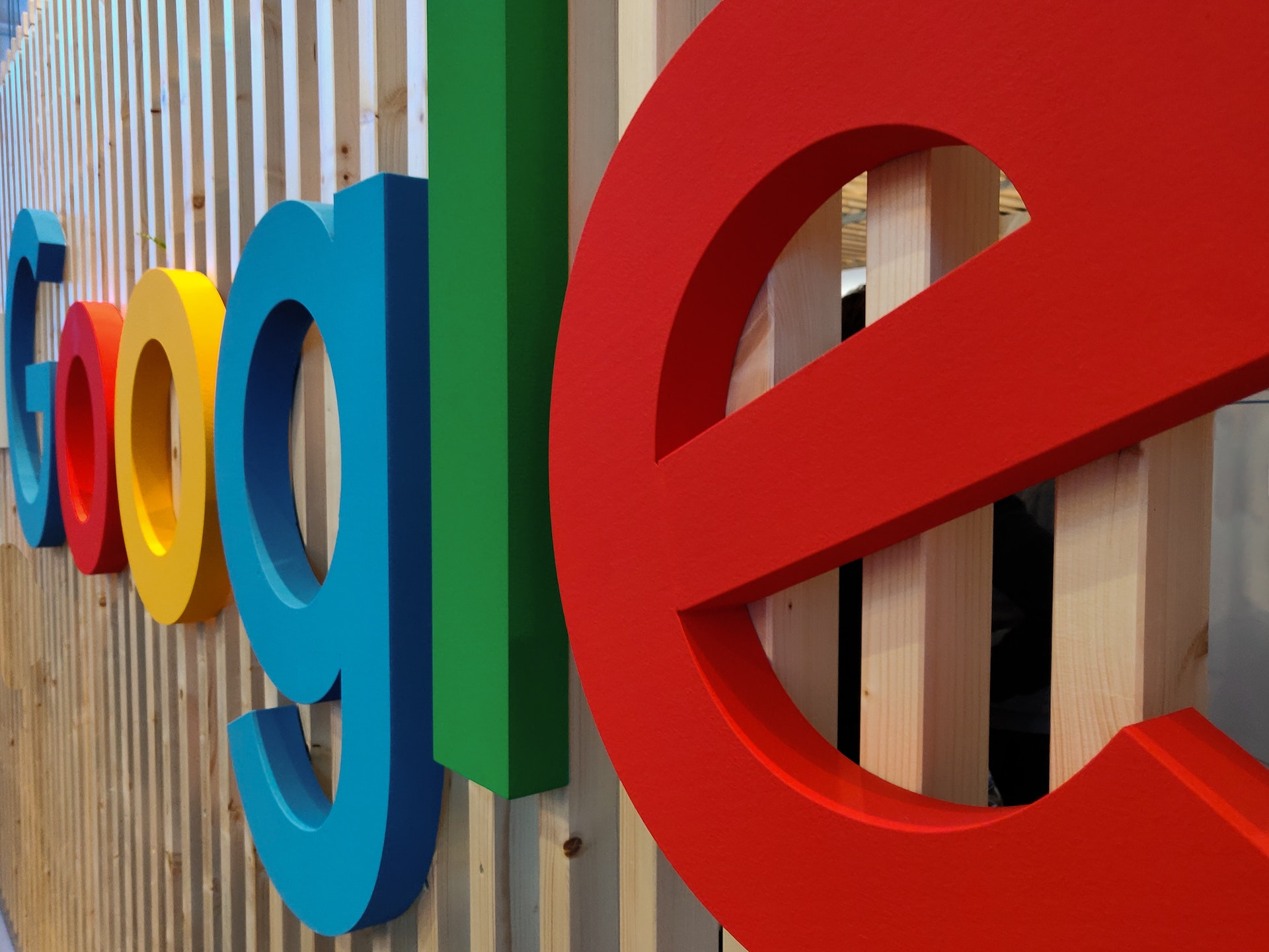 Google: a rischio multa miliardaria per monopolio nello shopping online