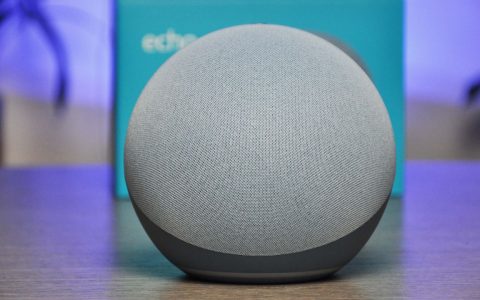 Echo Dot di 4ª generazione, smart speaker con Alexa è in offerta con 30€ di sconto