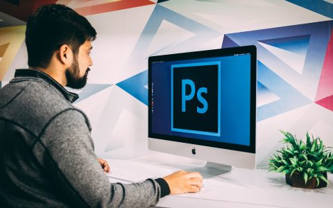 Domestika, 5 corsi per Adobe Photoshop in offerta
