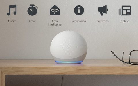Echo Dot di 4ª generazione, lo smart speaker con Alexa in offerta WOW (-58%)