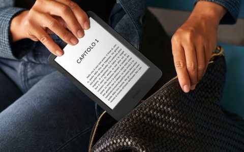 Il nuovo Kindle finalmente in sconto su Amazon: solo per OGGI a 89€