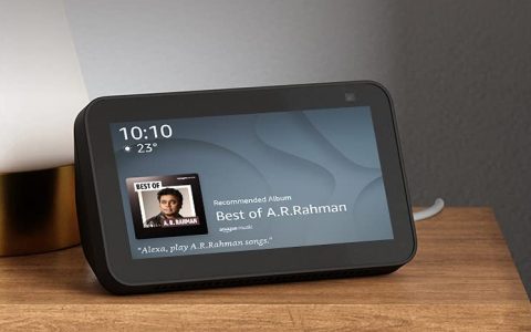 Echo Show 5, lo smart speaker più venduto ORA al prezzo FOLLE di 34€