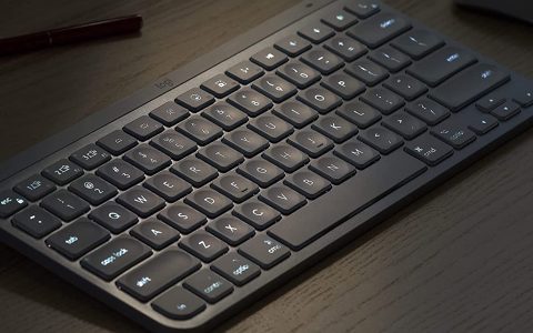 Mini tastiera wireless Logitech MX Keys: con lo sconto di oggi è un AFFARE