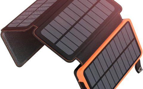 Caricabatterie Solare 25000mAh: Amazon offre l'articolo con il 15% di SCONTO