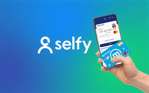 SelfyConto: apri il tuo conto, invita gli amici e ottieni Samsung