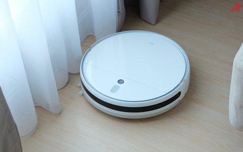 Xiaomi Robot Vacuum-Mop 2, il prezzo va in MILLE PEZZI su eBay (-48%)